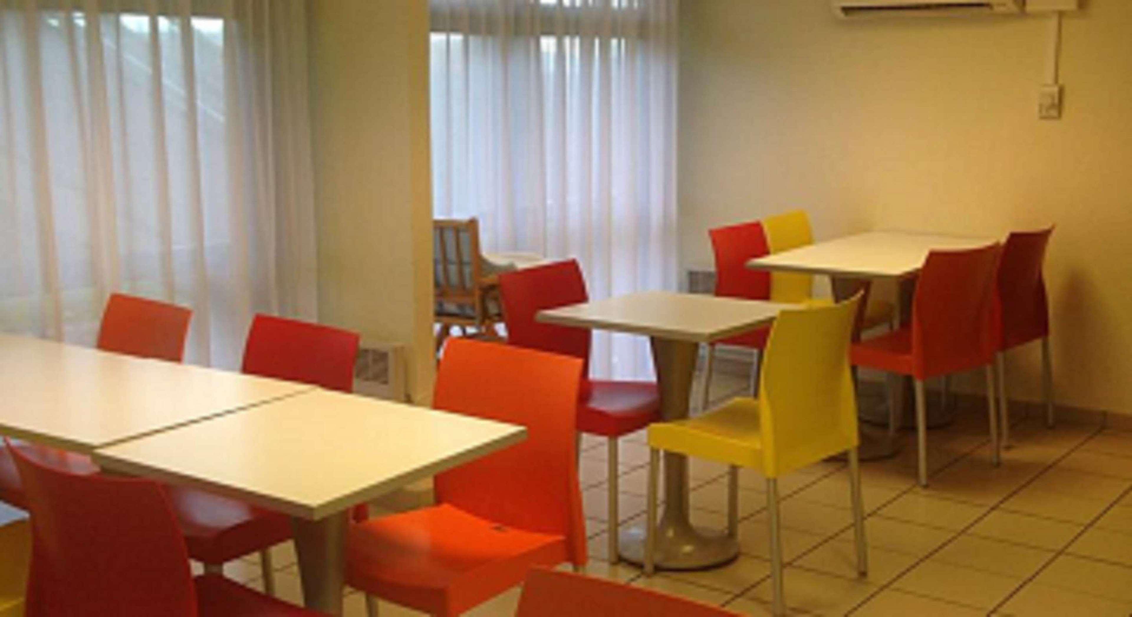Kyriad Niort - La Creche מראה חיצוני תמונה
